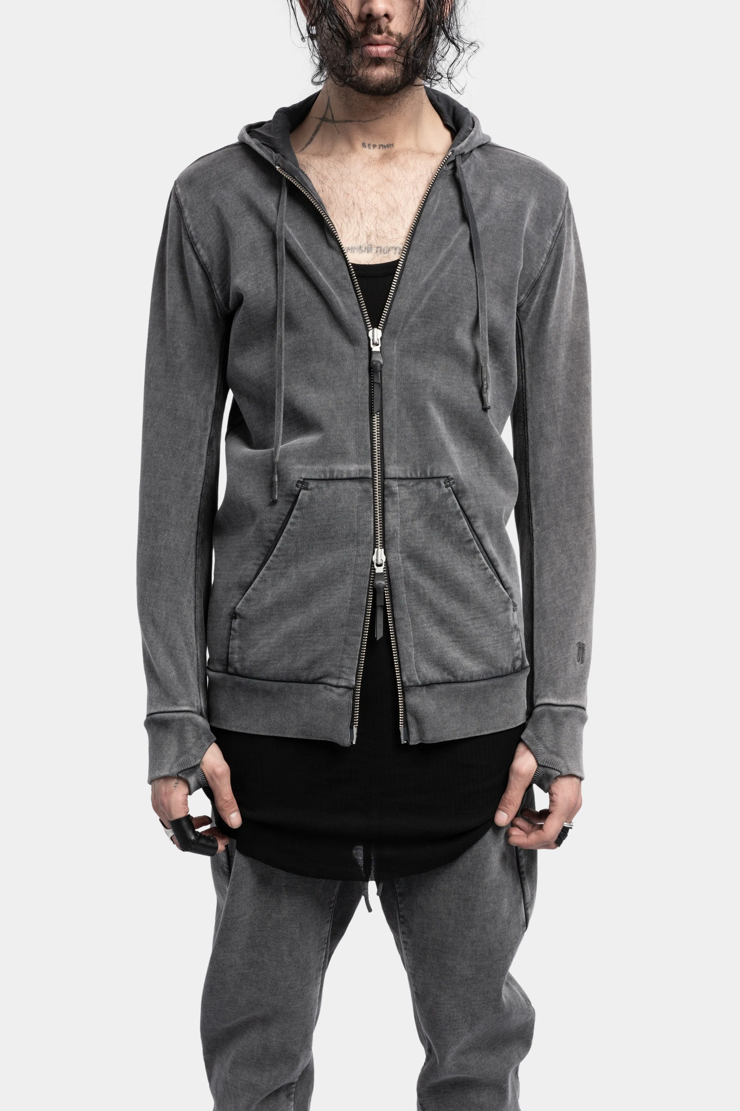 Z2B - Hooded zip up sweater